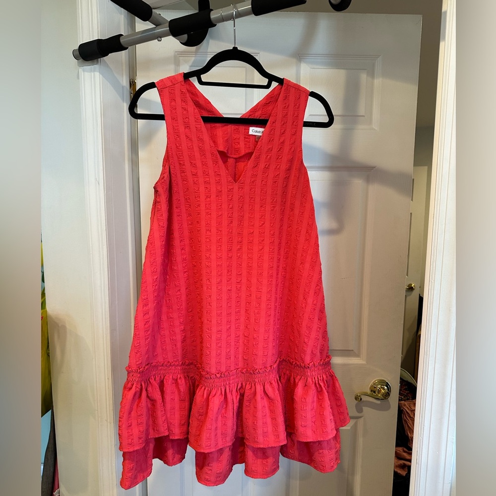 Calvin Klein Red/Coral Textured Sleeveless Ruffle Hem Dress - Size 4